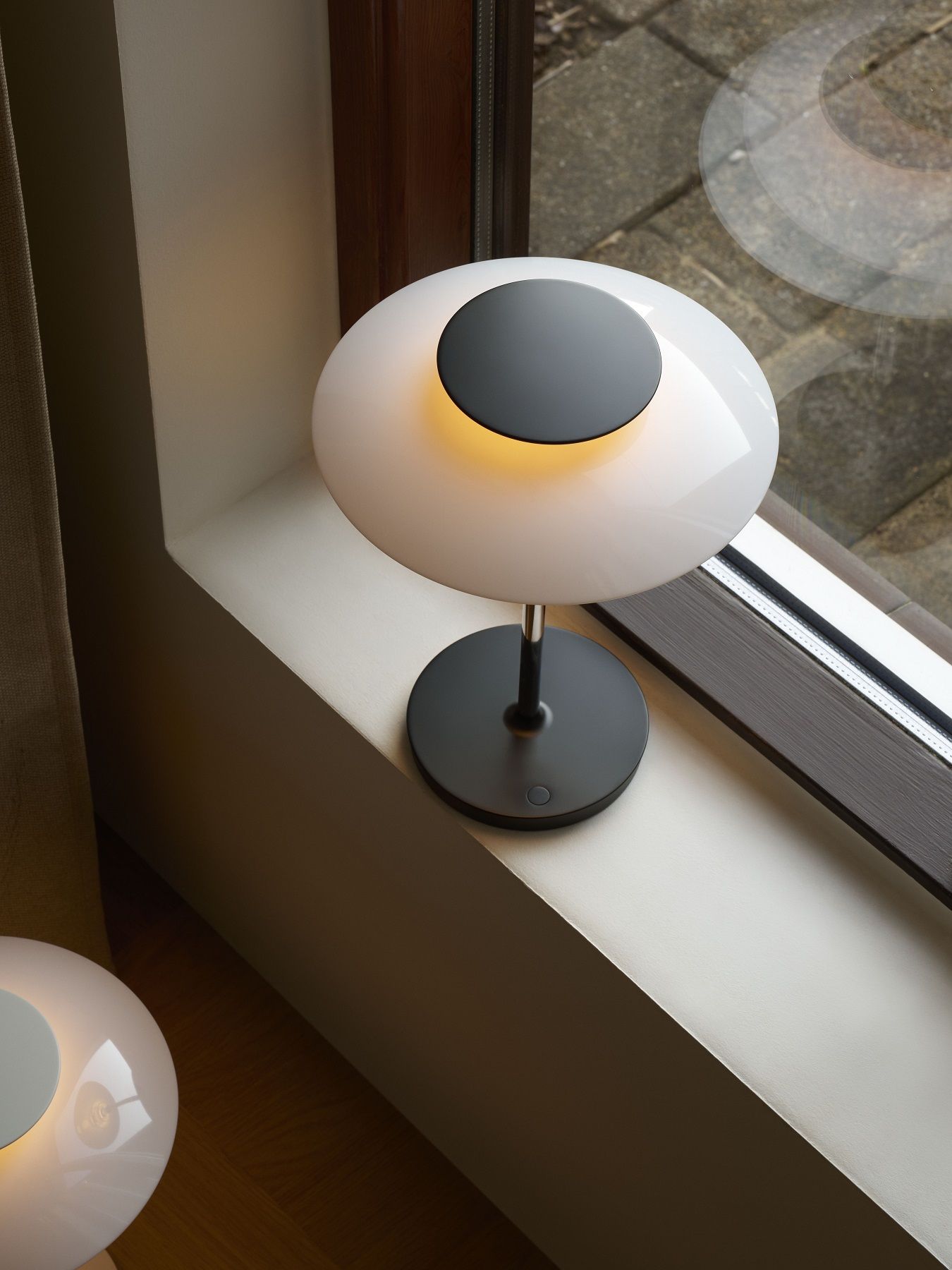 PH 80 Portable lamp lampe de table / lampe à batterie Louis Poulsen PH 80 Portable lamp lampe de table / lampe à batterie Louis Poulsen