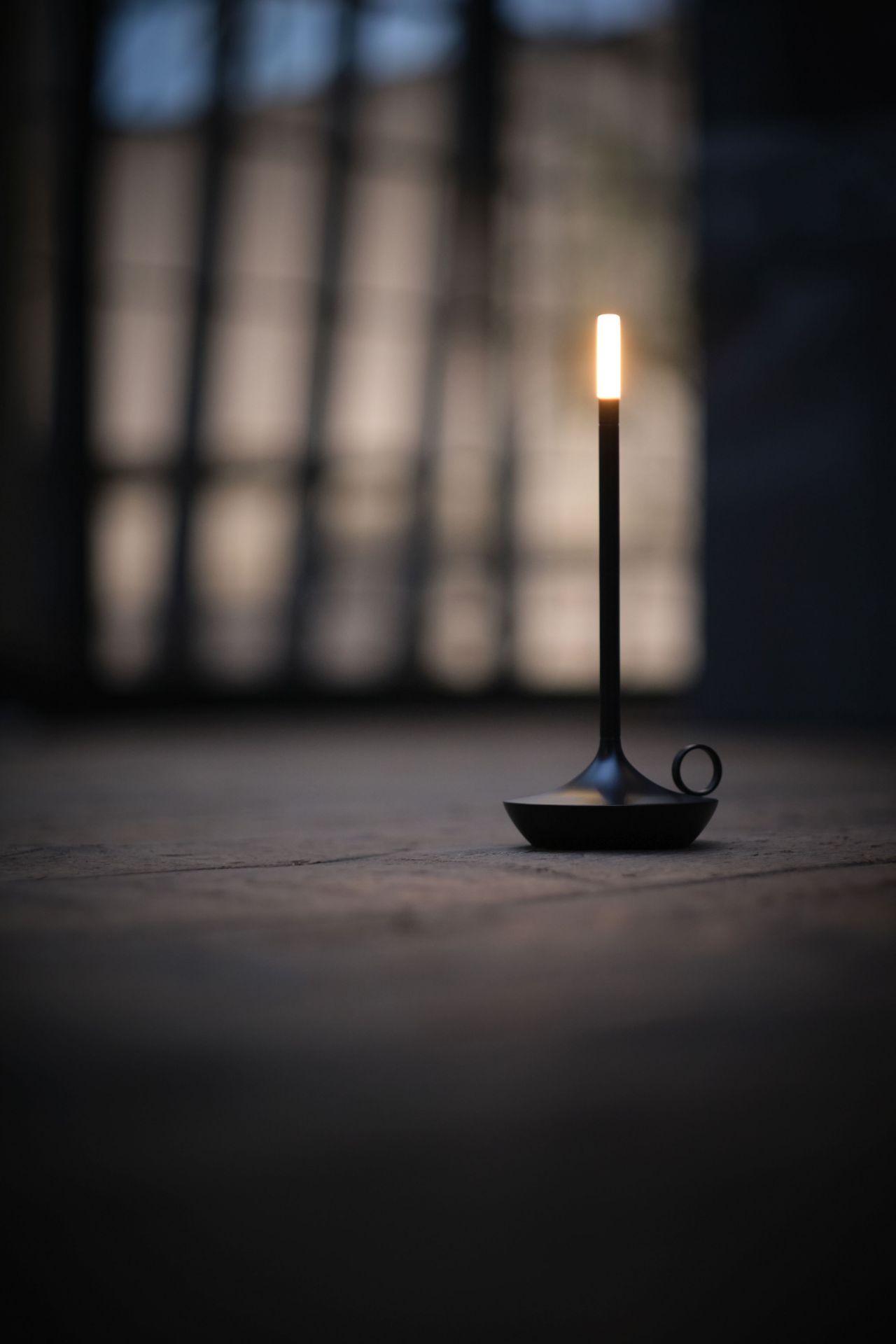 Wick Portable Lampe de batterie / Lampe de table avec USB noir Graypants