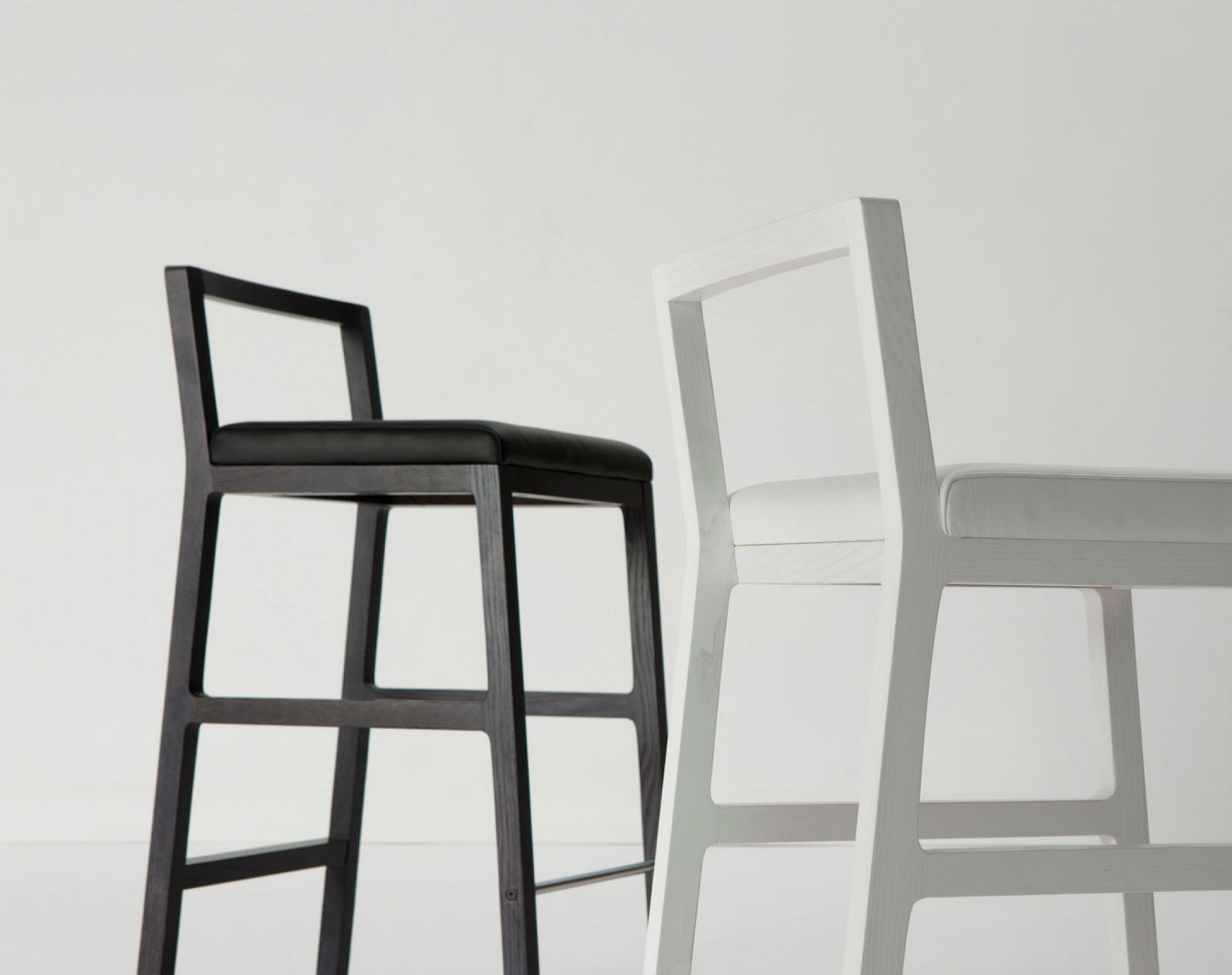 Midori Tabouret Noir Sancal
