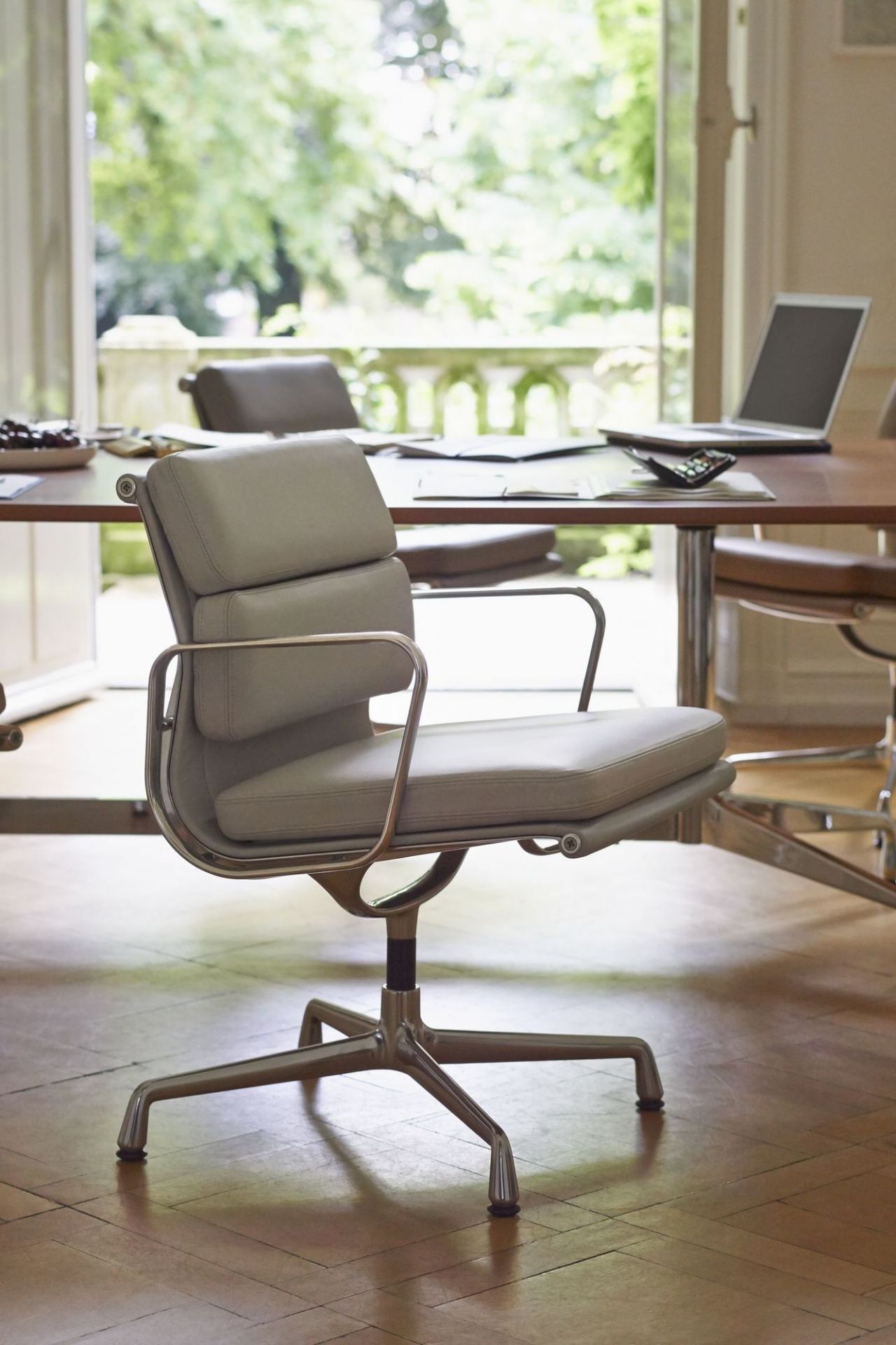 Soft Pad Chair EA208 / EA 208 Fauteuil Vitra
