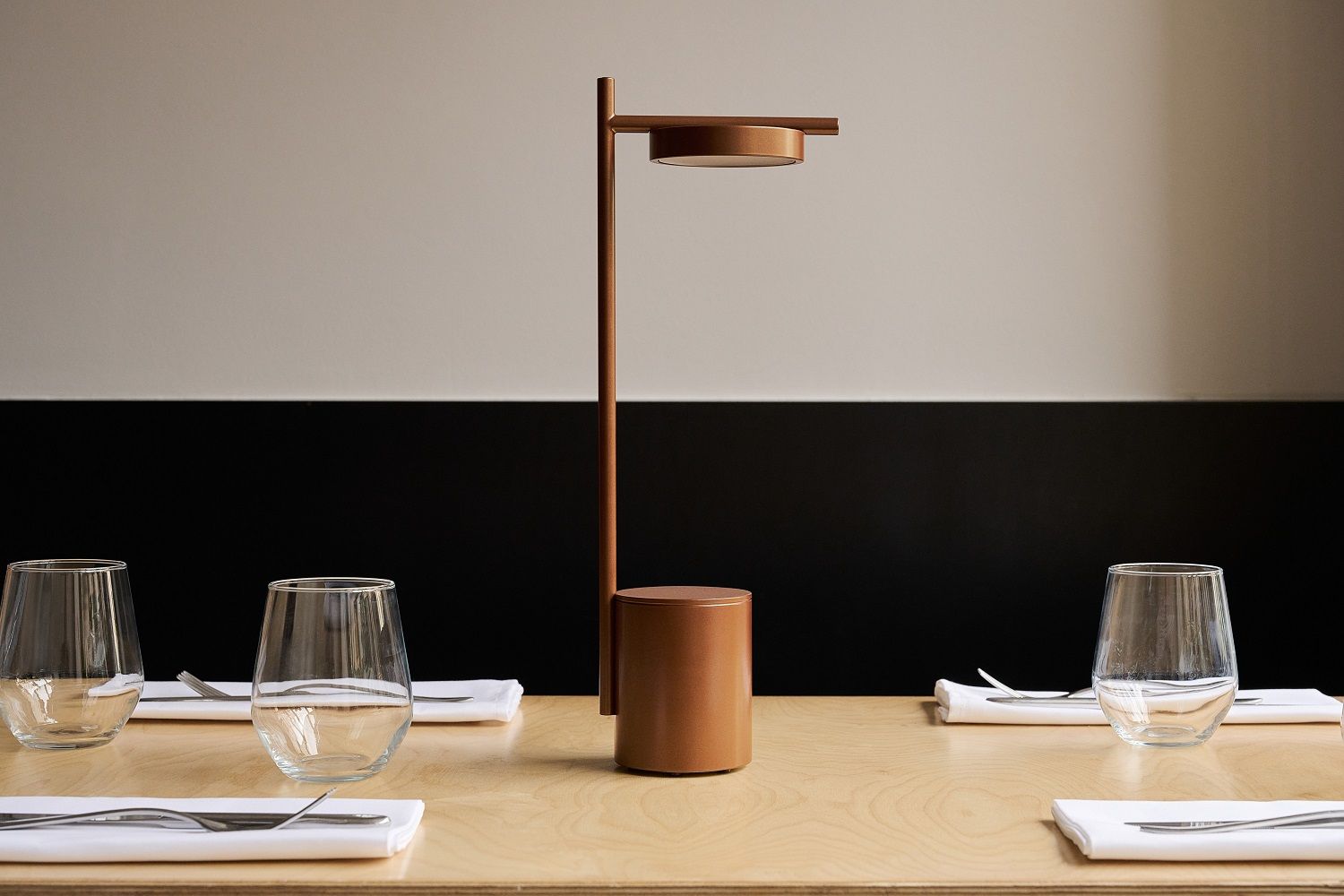 Igram Portable Table Lamp Shape I Lampe à batterie / lampe de table Grupa