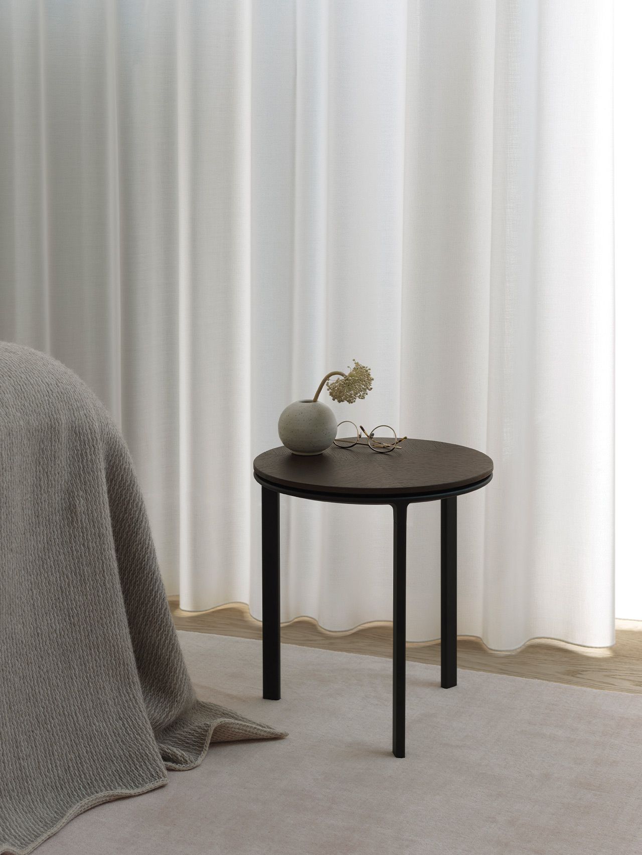 Table d'appoint Ø40 cm Vipp