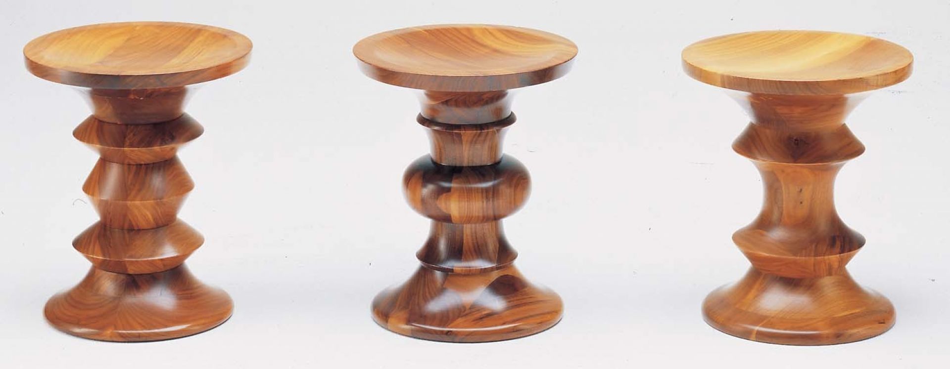 Eames Stools B tabouret Vitra