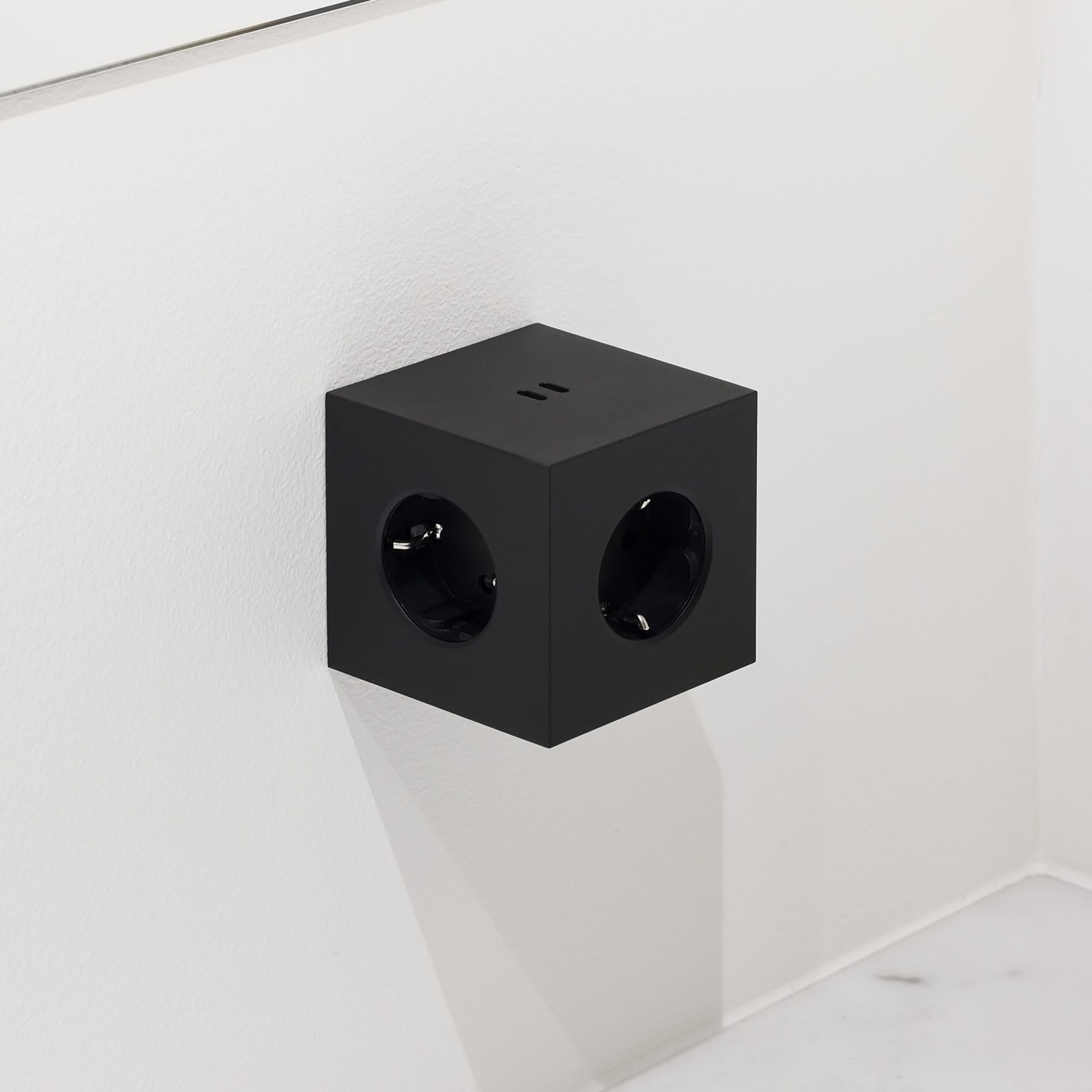 Square 2 - Avolt Cube de prises avec USB-C dfp Design 