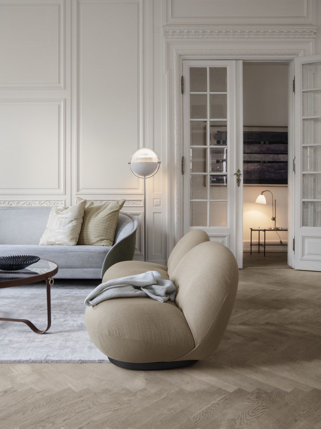 Adnet Coffee Table Table basse Gubi