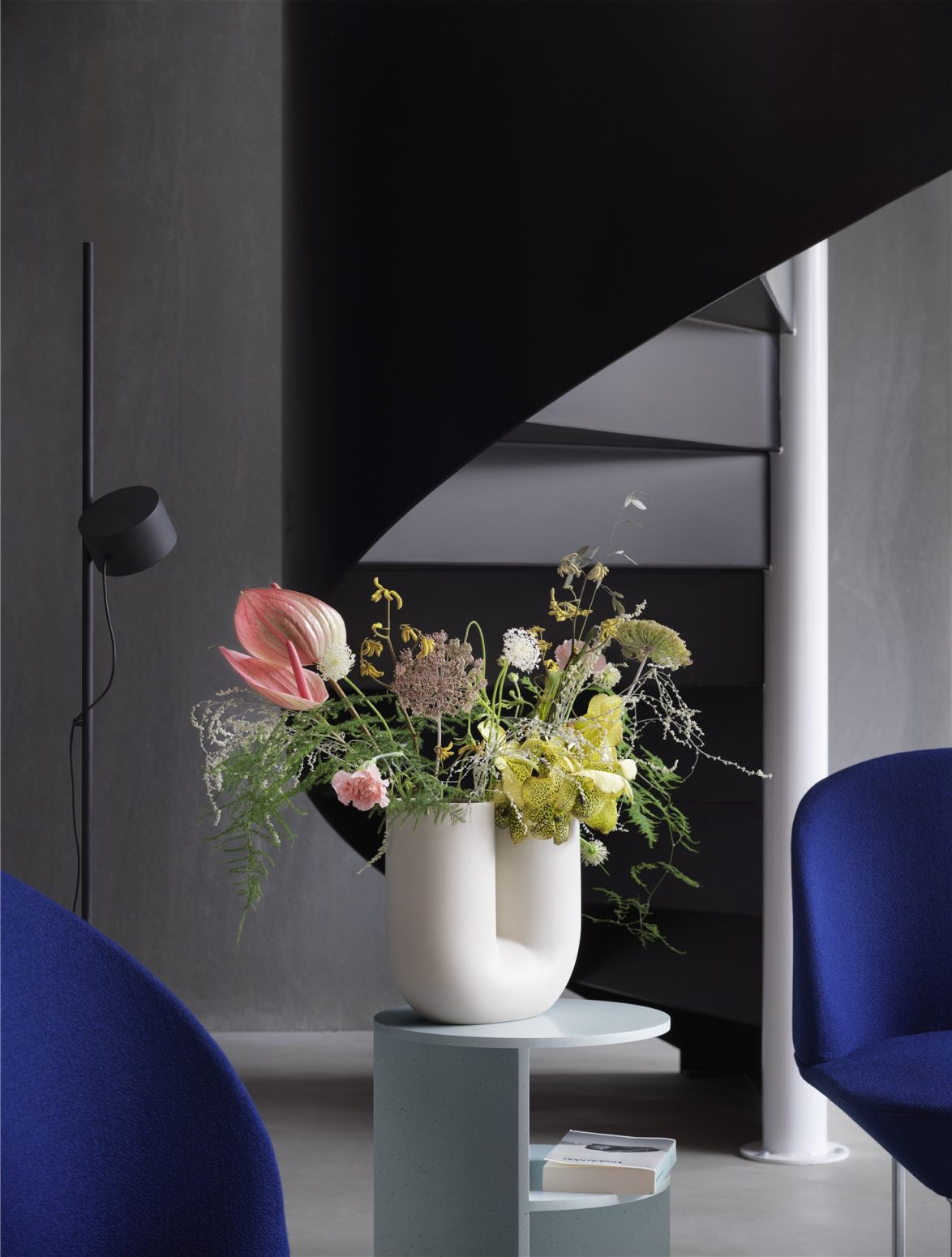 Post Floor Lamp Lampadaire Muuto