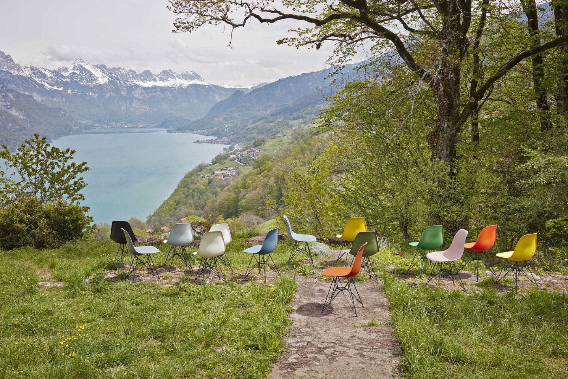 Eames Plastic Arm Chair DAR Chaise Vitra Chromé - Vert