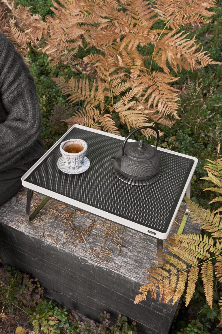 Outdoor Open-Air Tray Table Vipp