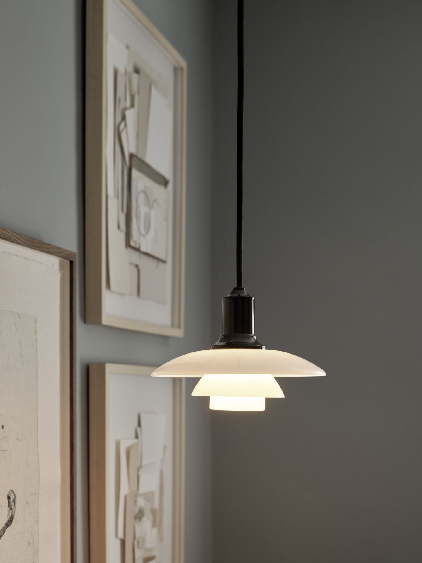 PH 2/1 Pendent light Louis Poulsen