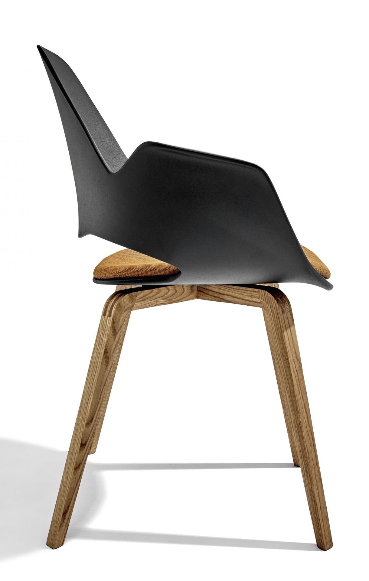 Falk chaise avec accoudoirs pieds en chêne massif Houe
