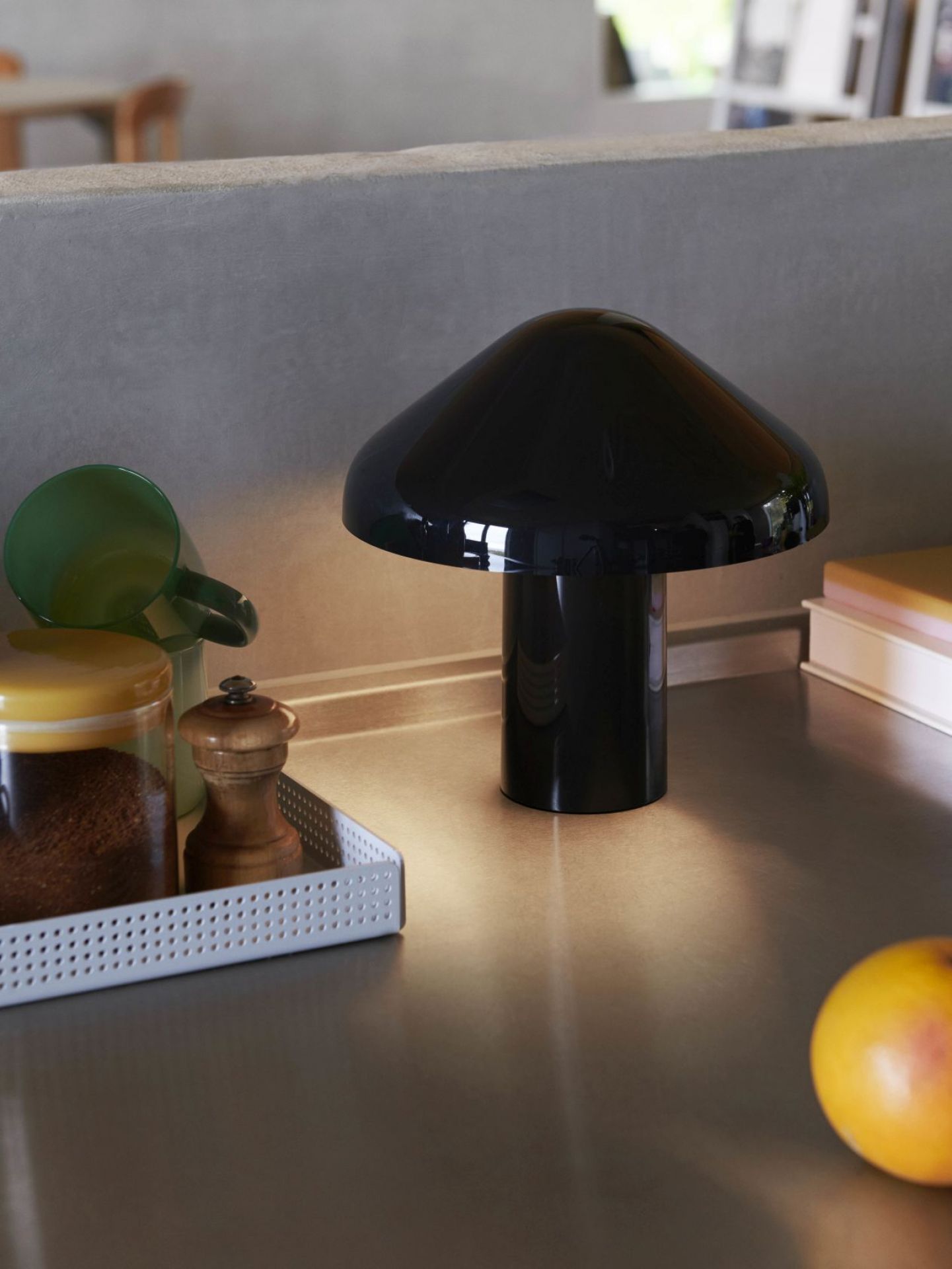 Pao Portable Lamp Lampe de table Hay Soft black