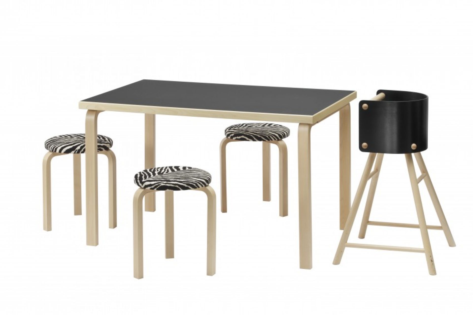 81B Table Artek