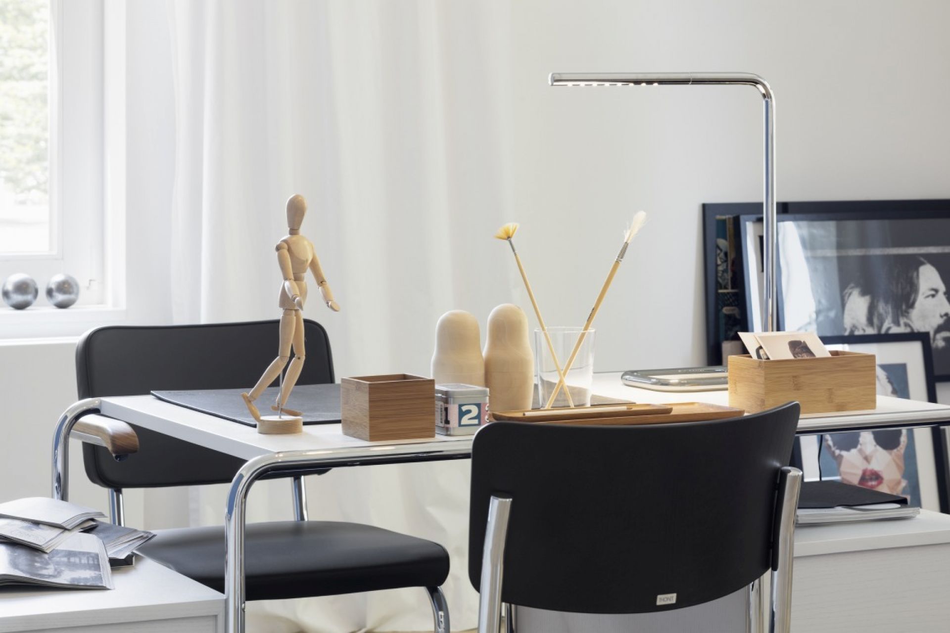 Lum 50 Tischleuchte Thonet-Verchromt