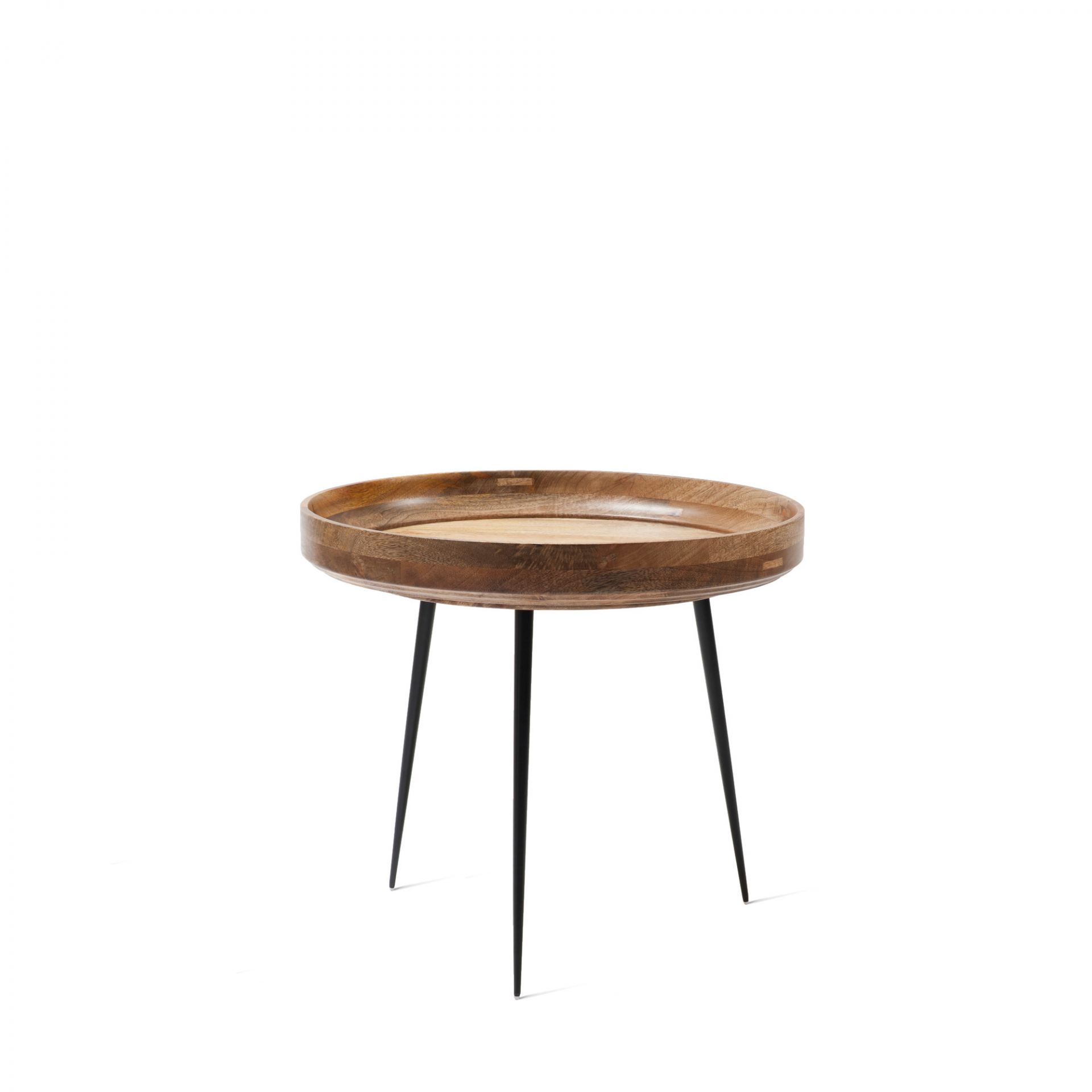 Bowl Table aus Mangoholz mit schwarzen Metallbeinen, ein moderner Beistelltisch für Wohnzimmer.