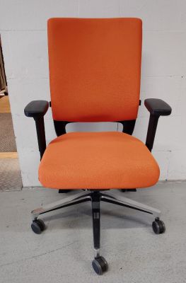 Mera chaise de bureau Klöber MEUBLE D'EXPOSITION / MOBILIER D'OCCASION