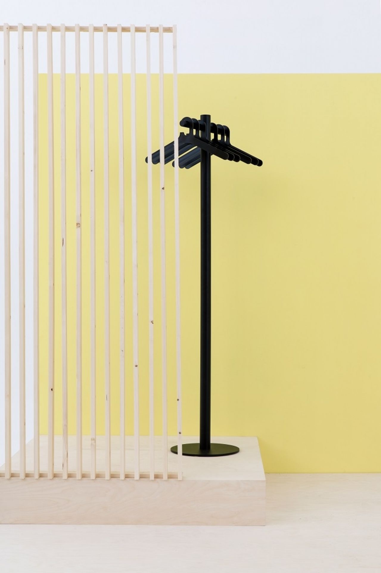 Pole Portemanteau Cascando