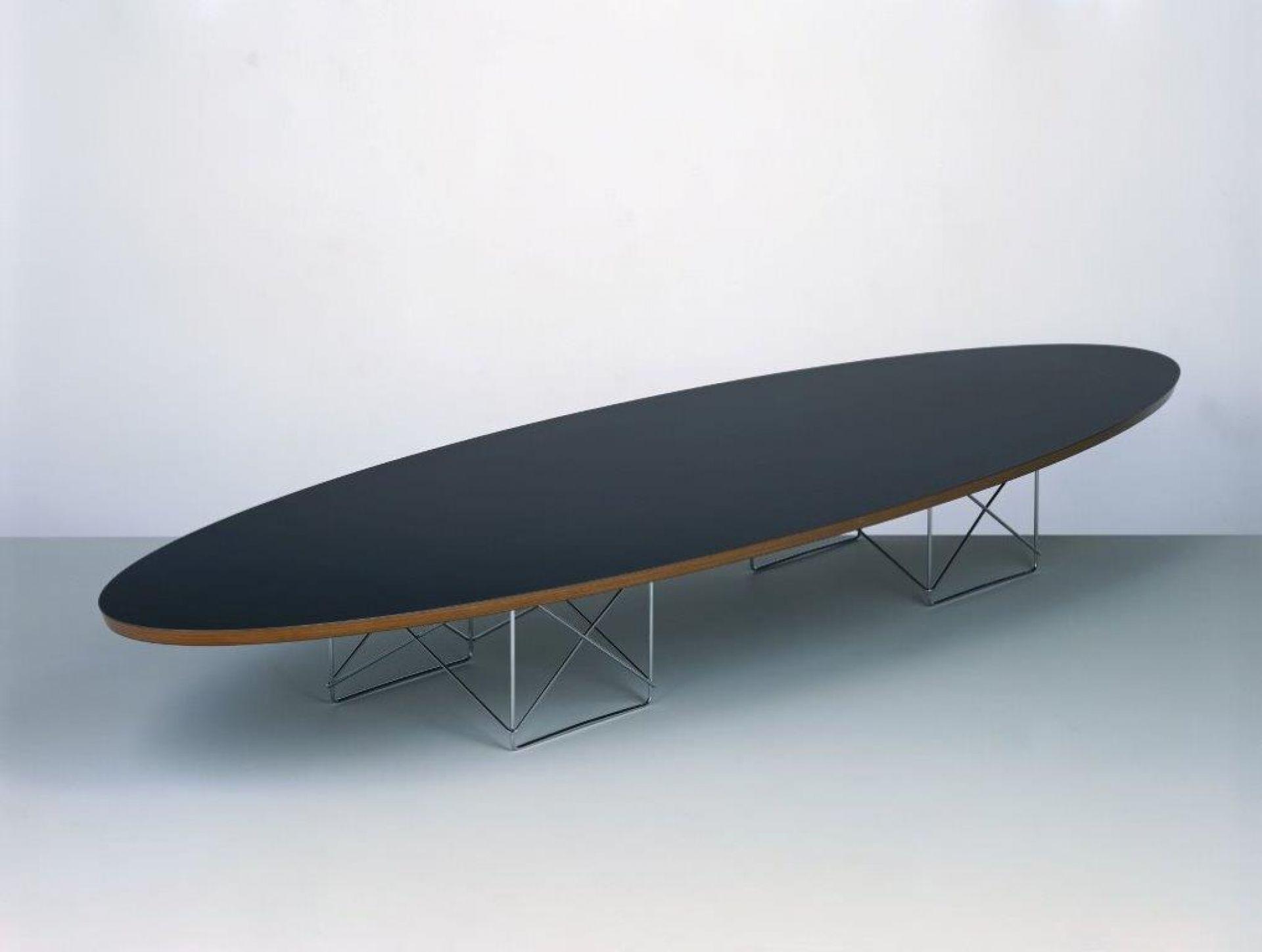 Elliptical Table ETR Vitra