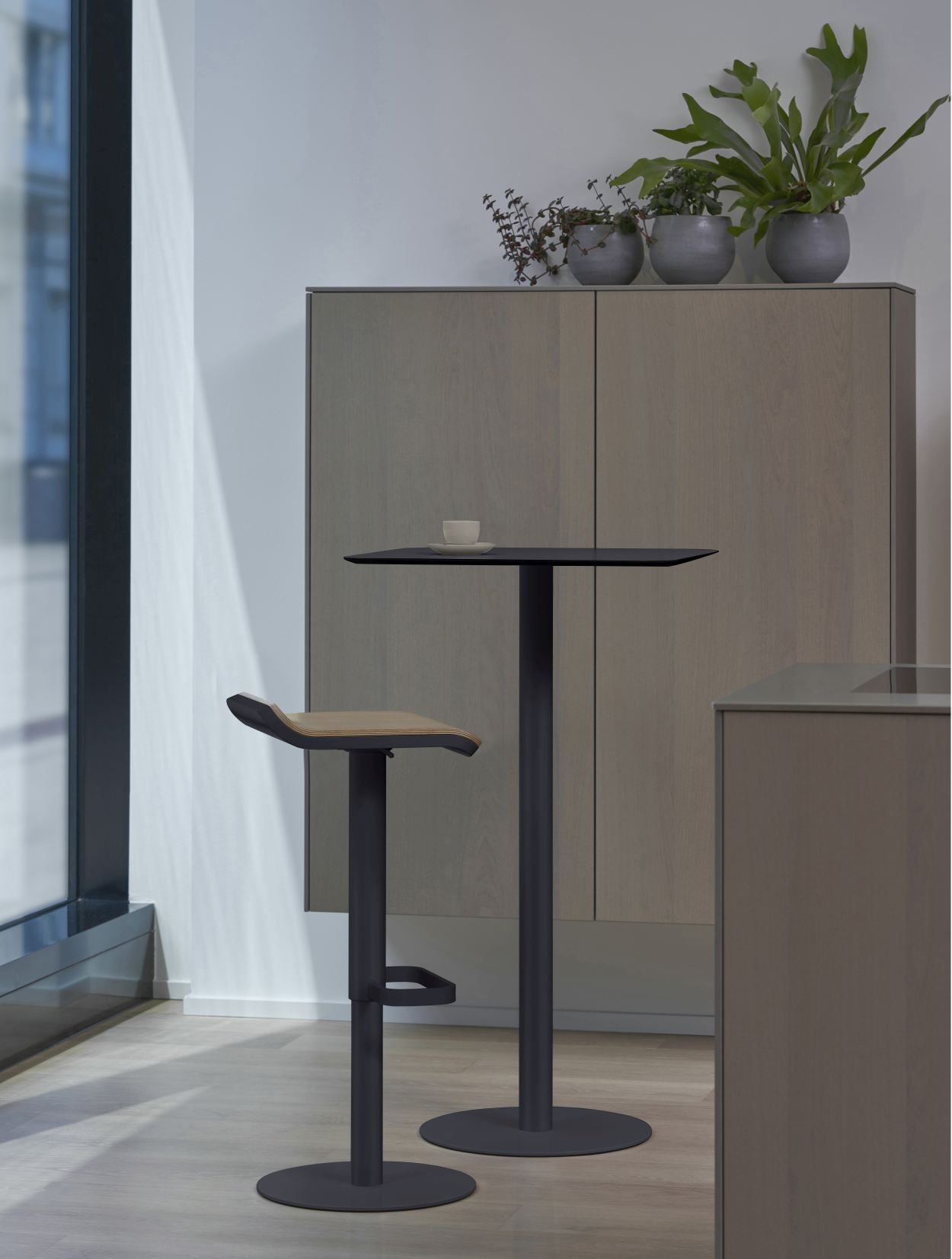 ED 105 Table haute d'intérieur Moree