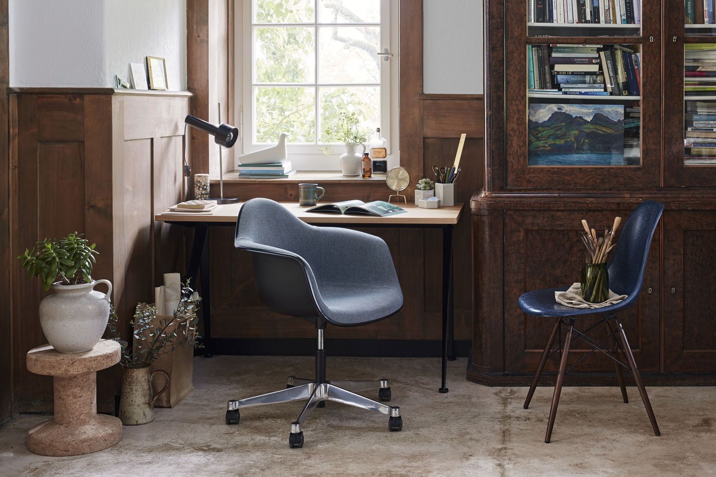 Eames Plastic Arm Chair PACC Entièrement rembourré Vitra