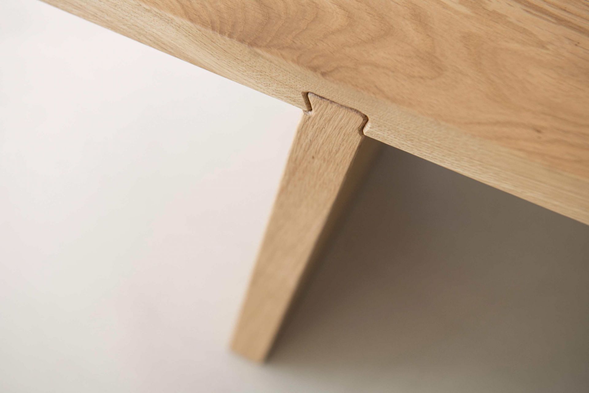 Dovetail Bench Banc Functionals