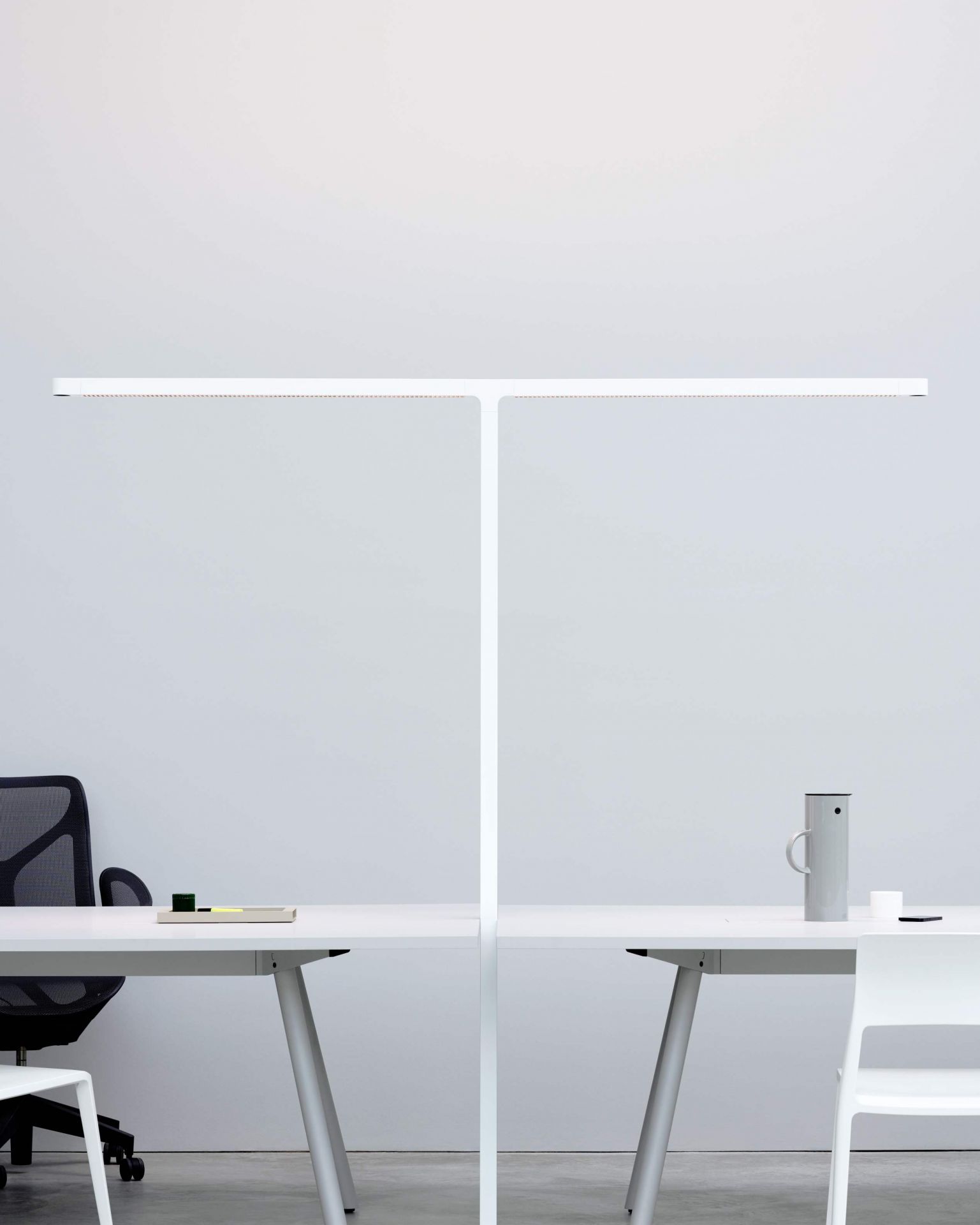 Team Cowork Lampadaire Grau