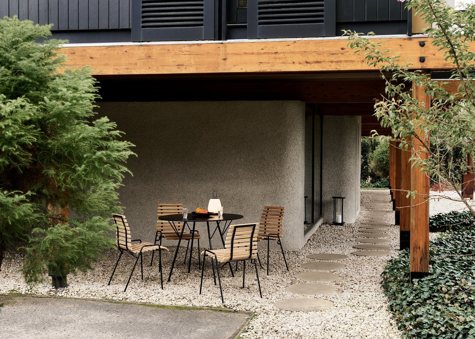 RFH Robin Day RD5 / RD6 Outdoor Dining Table Table à manger AndTradition