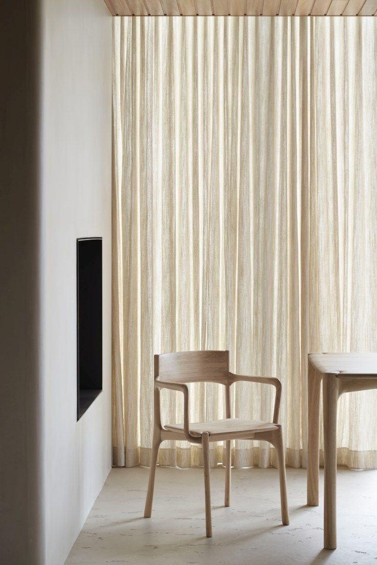 PI Dining Chair avec accoudoirs Chaise Ethnicraft