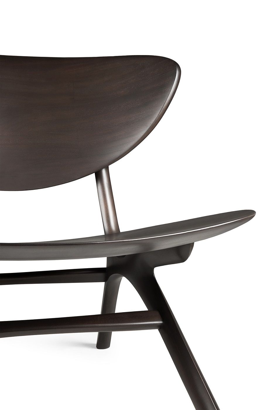 Eye Fauteuil lounge acajou laqué Ethnicraft