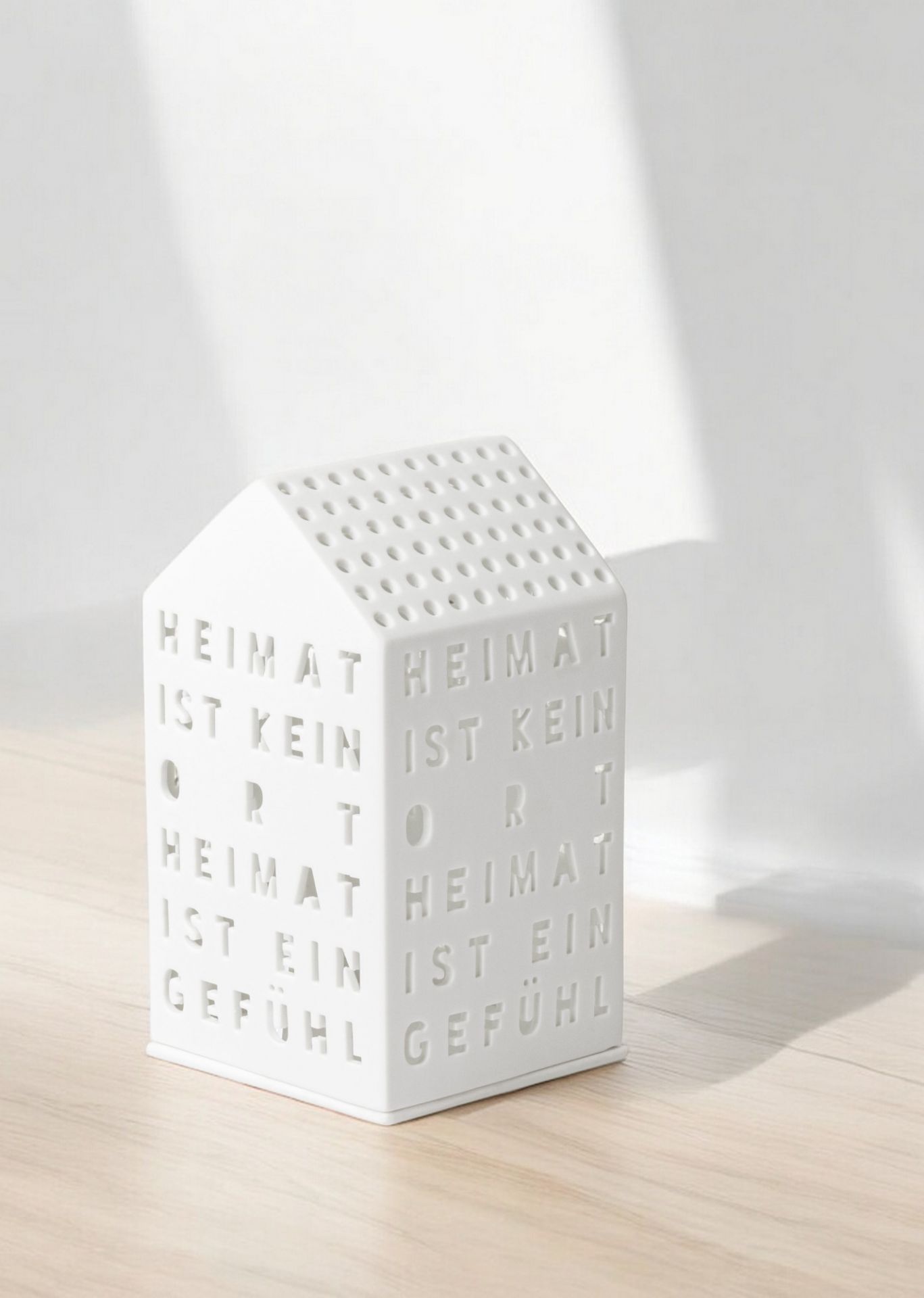 Maison de lumière La maison n'est pas un lieu Räder