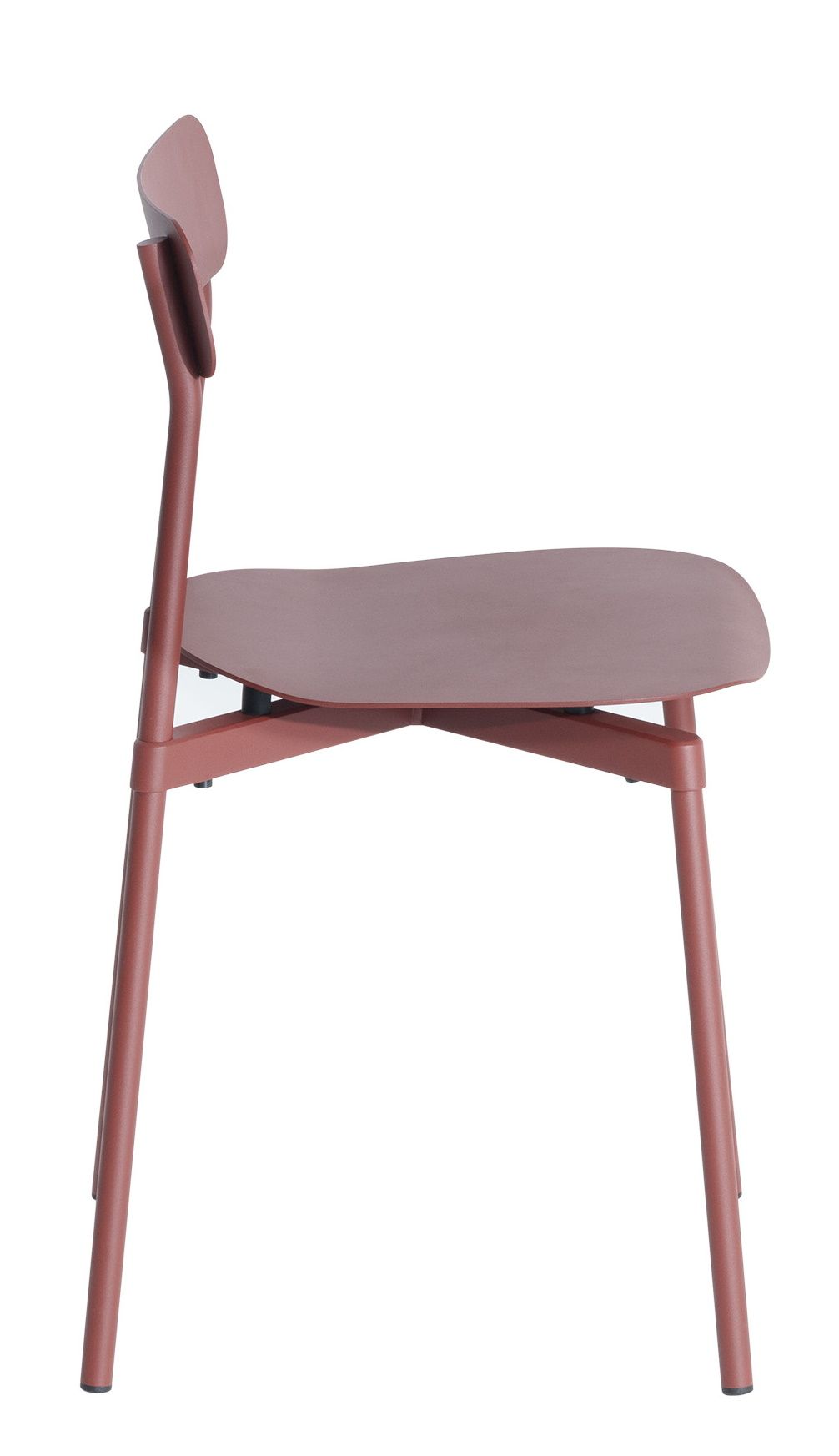 Fromme Chair Chaise Petite Friture Marron rouge Braunroter Fromme Chair Stuhl von Petite Friture, Seitenansicht. Moderner Stuhl mit minimalistischem Design.