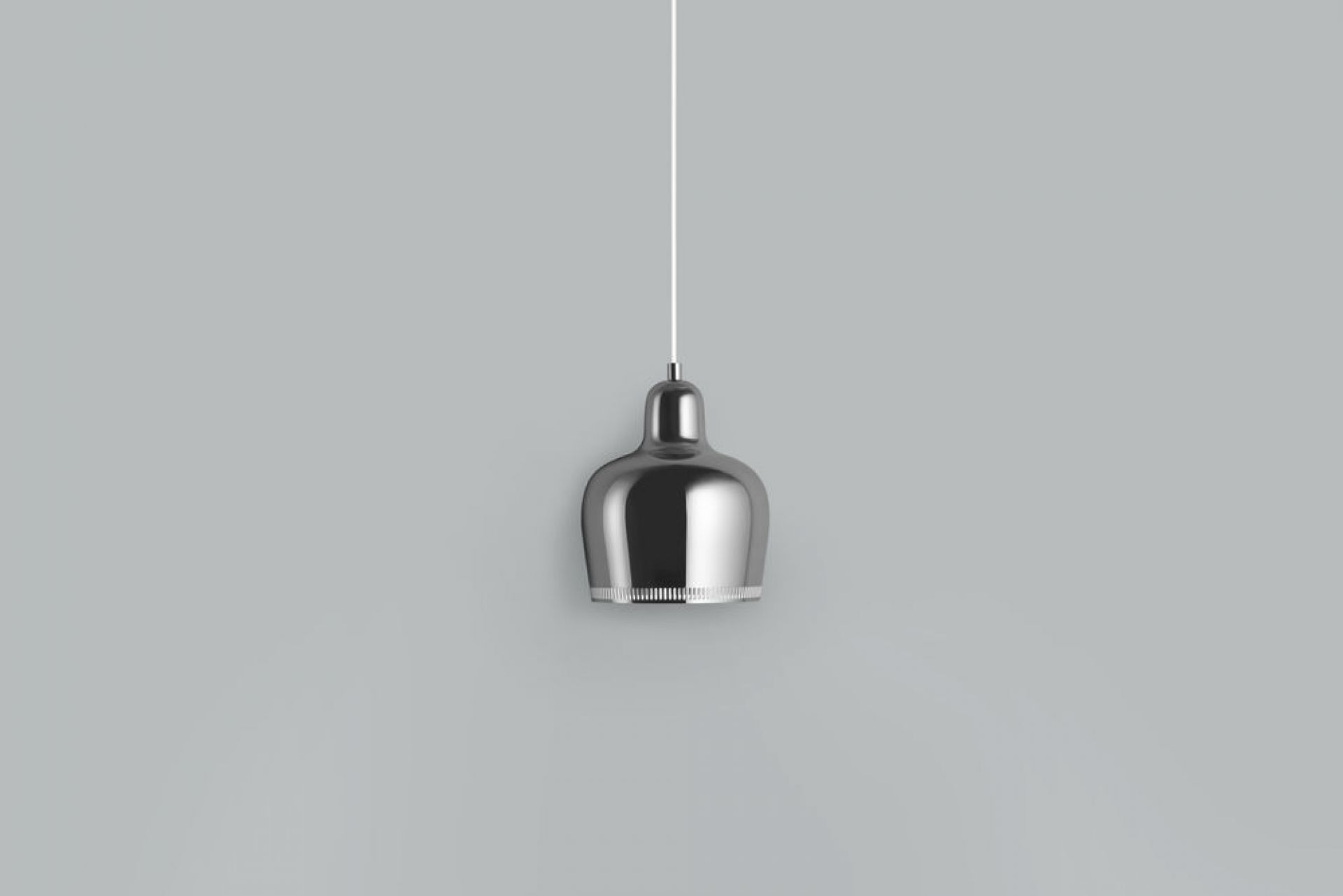 A330S Golden Bell Pendant light Lampe de suspendue Artek Chromé-Blanc A330S Golden Bell Pendelleuchte Artek in Chrom-Weiss. Moderne Hängelampe für stilvolle Beleuchtung.