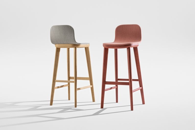 Aeon Barstool Tabouret de bar Entièrement rembourré Zeitraum