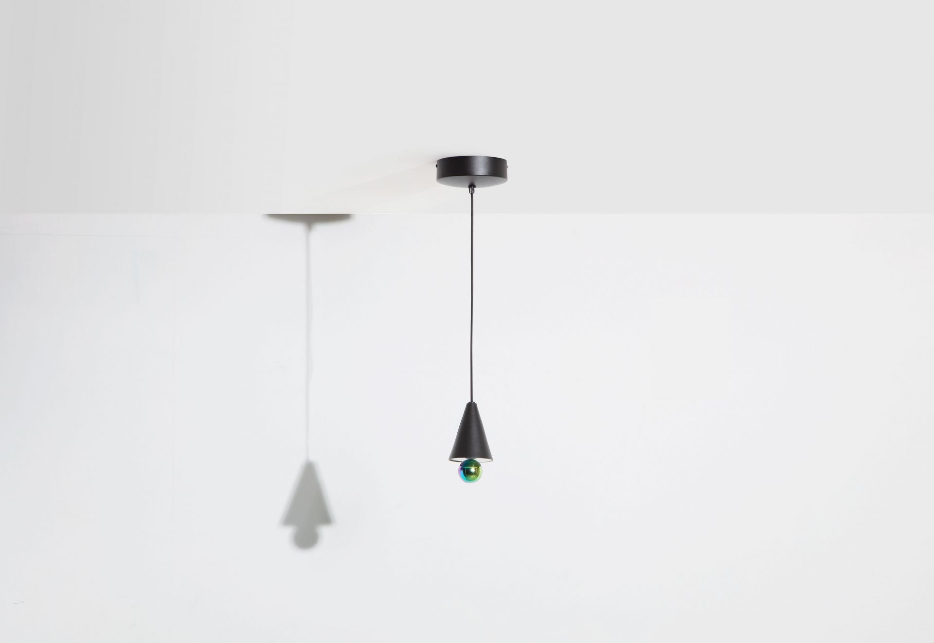 Cherry Pendant light Lampe à suspendre XS Petite Friture