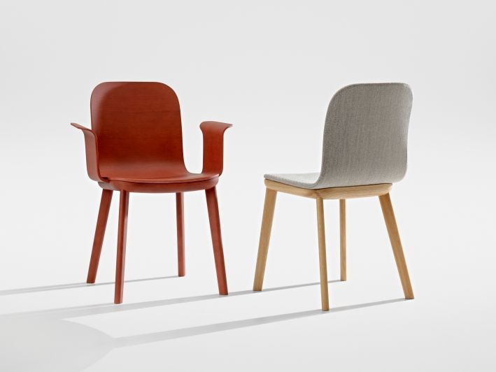 Aeon Chair Chaise Entièrement rembourrée Zeitraum