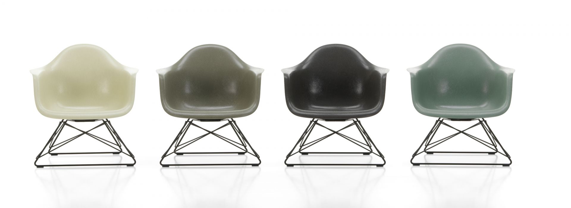 Eames Fiberglass Arm Chair LAR Chaise Vitra