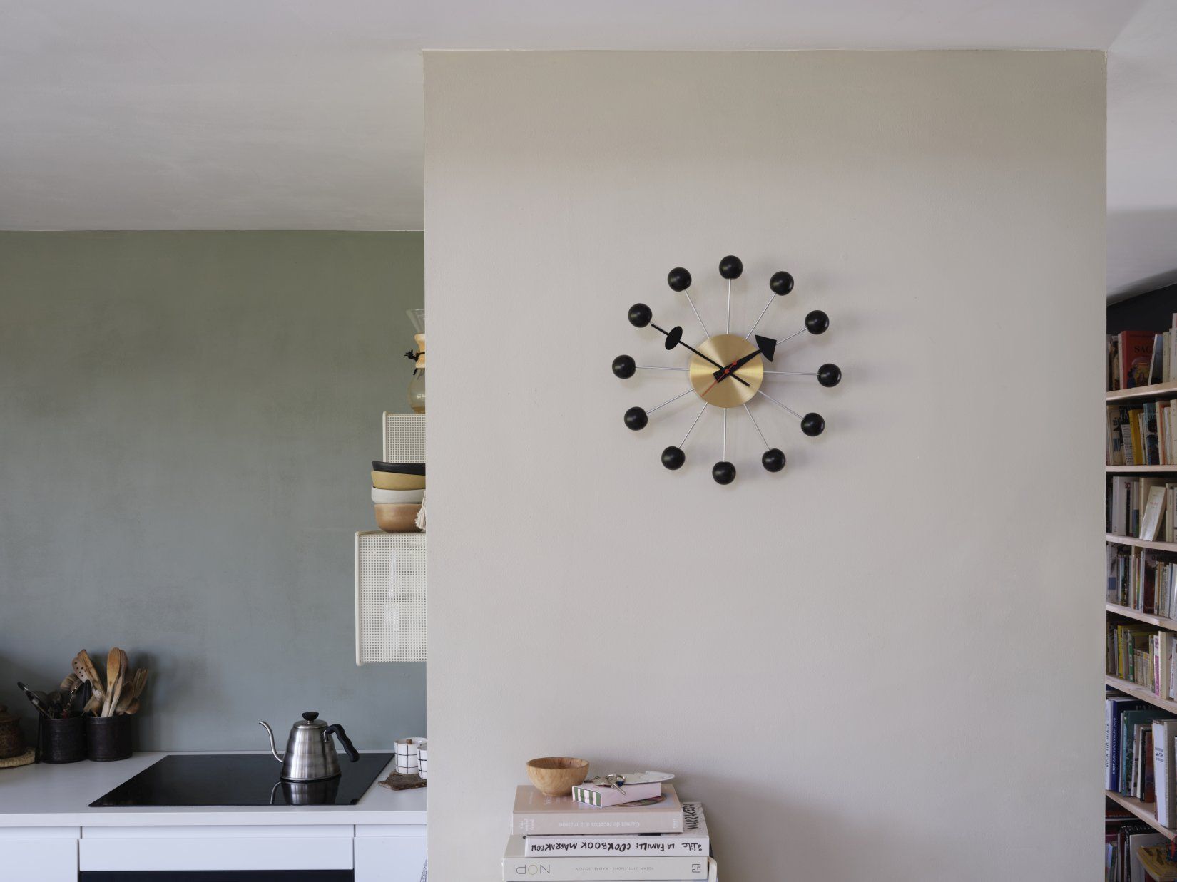 Ball Clock horloge murale - noir Vitra