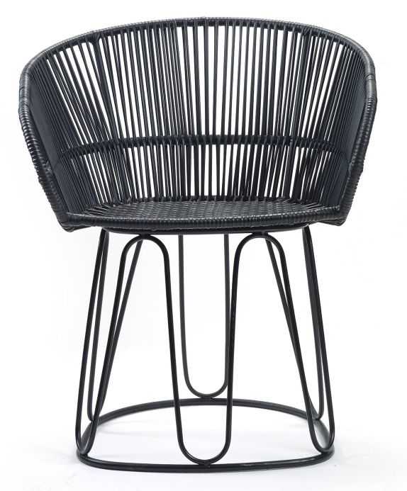 Circo Dining Chair chaise d'extérieur ames Noir mat / Noir Schwarzer Circo Dining Chair von ames, ein moderner Outdoor-Stuhl mit filigranem Metallgestell.
