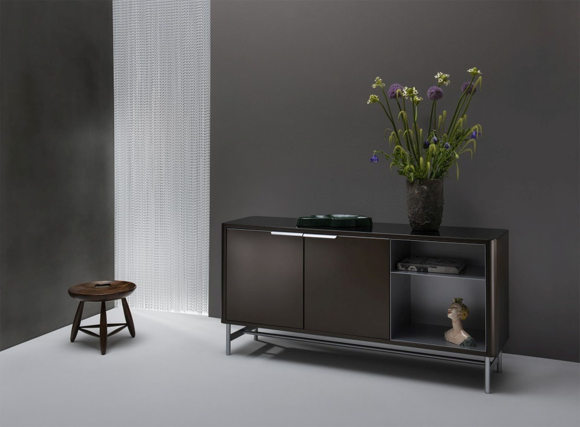 New Classic Line S50 Sideboard Bronze foncé Müller Möbelfabrikation