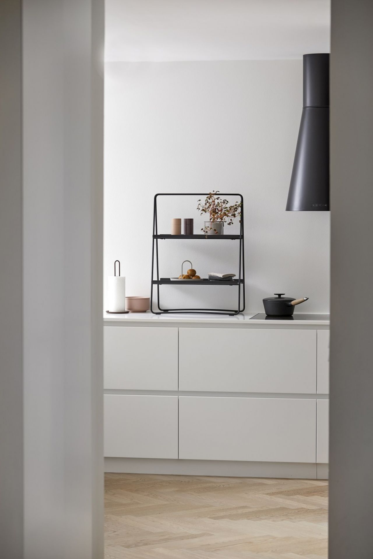 A-Table Shelving Unit Table / étagère Zone Denmark OFFRE SPECIALE