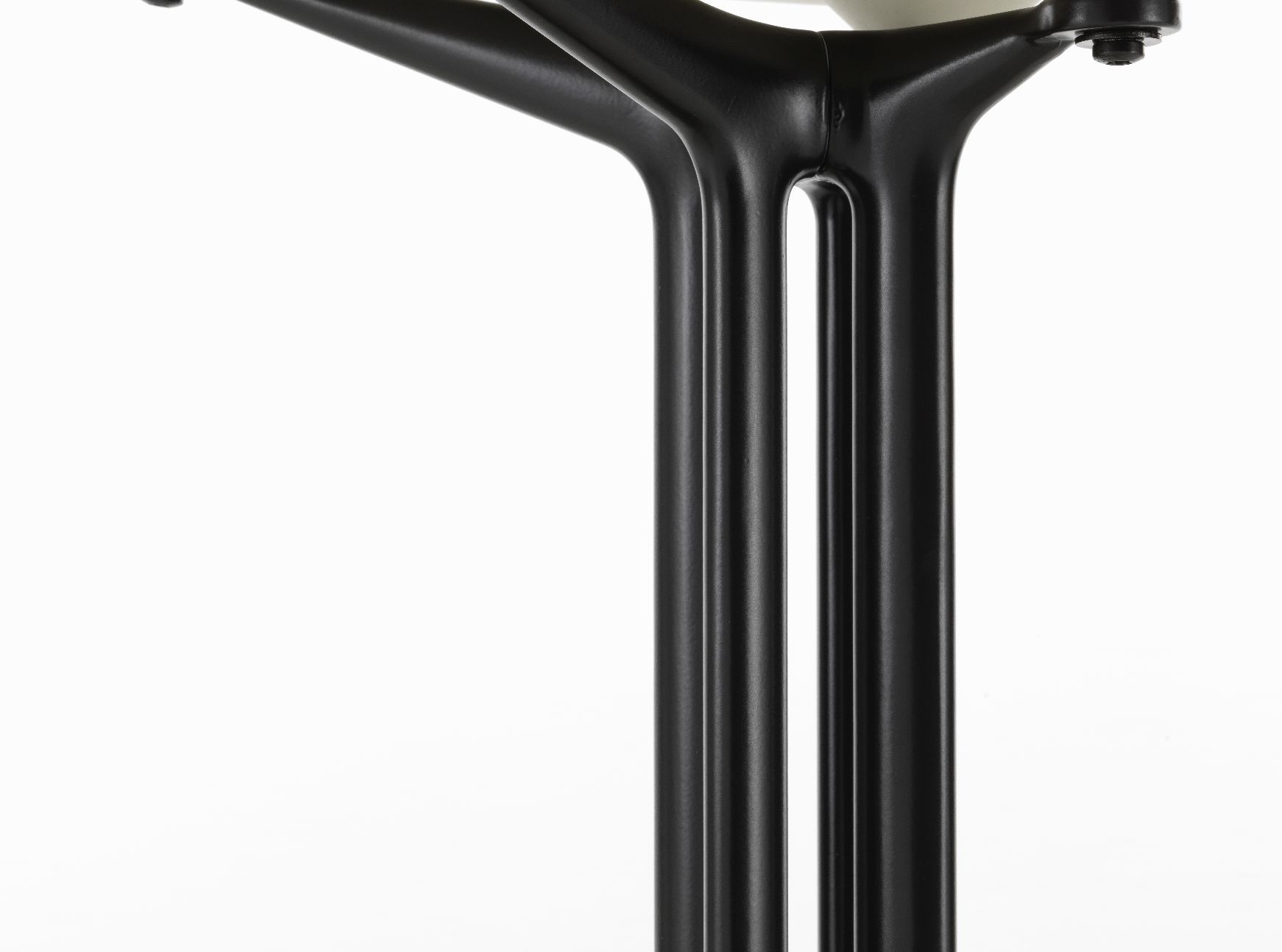 Eames Plasic Side Chair DSL RE Chaise Vitra