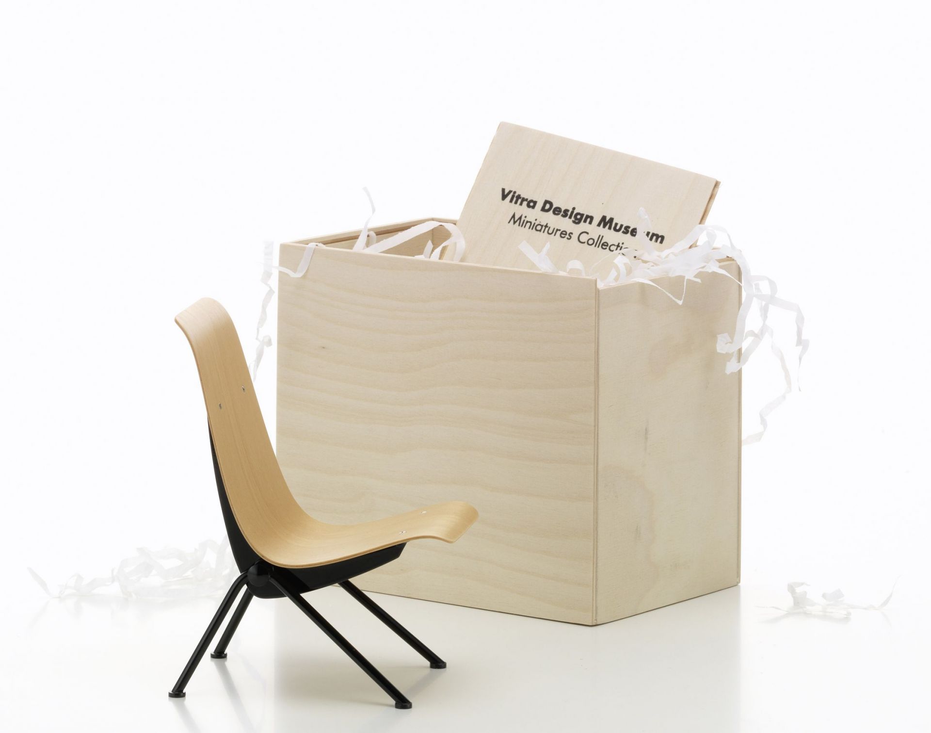 Antony [1950] Miniatur Chaise Vitra