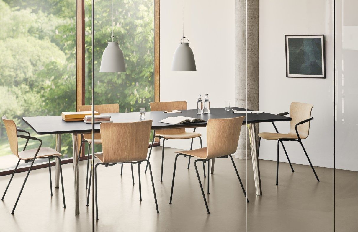 Table Pluralis Fritz Hansen