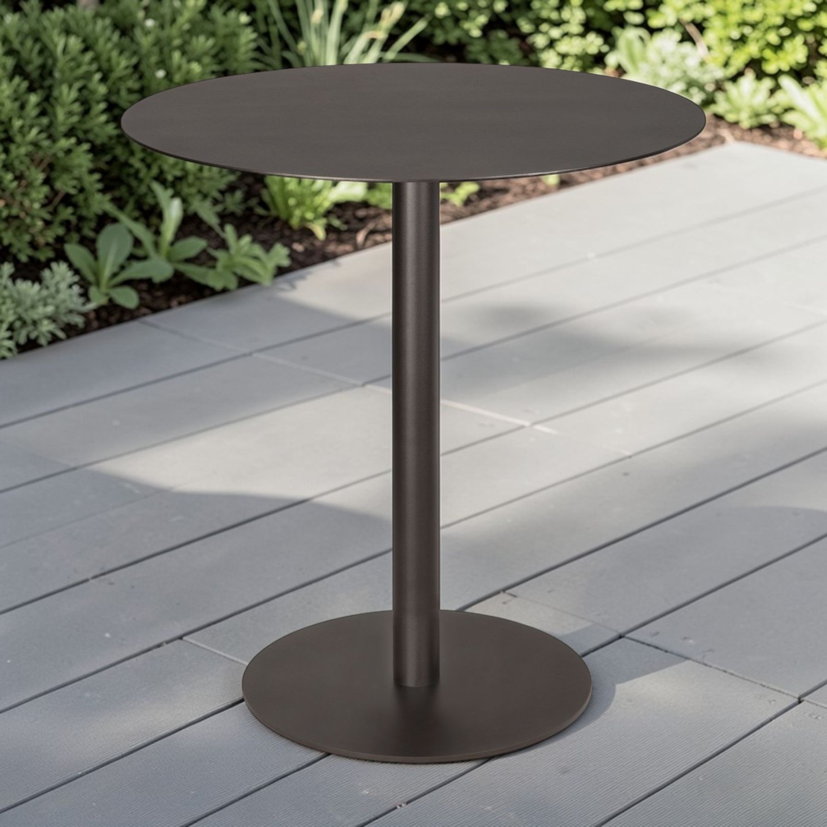 Table de salle à manger d'extérieur Blend en métal Ethnicraft
