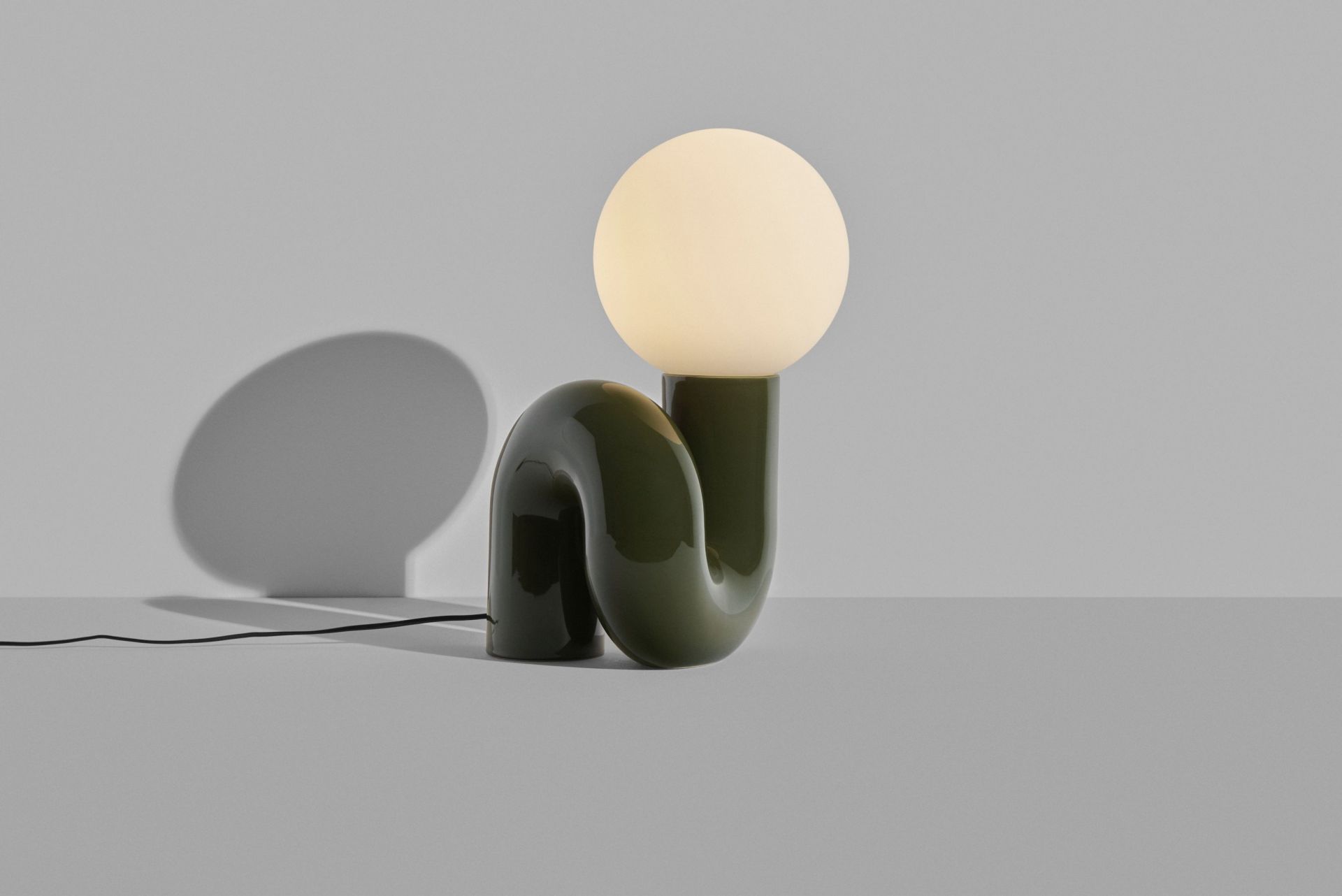Neotenic Large Table lamp Lampe de table grande Petite Friture