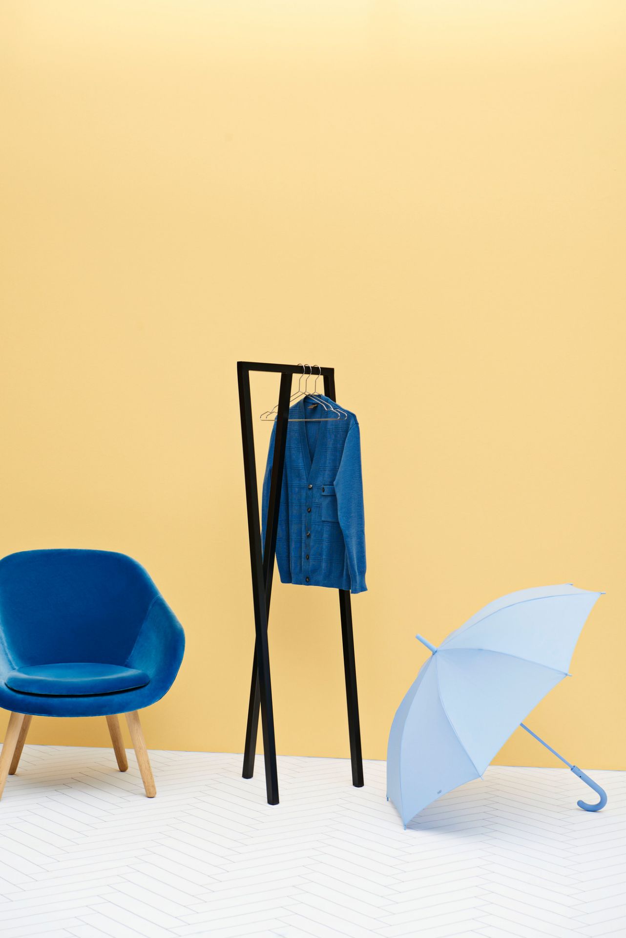 About a Lounge AAL 82 / AAL82 Fauteuil Hay