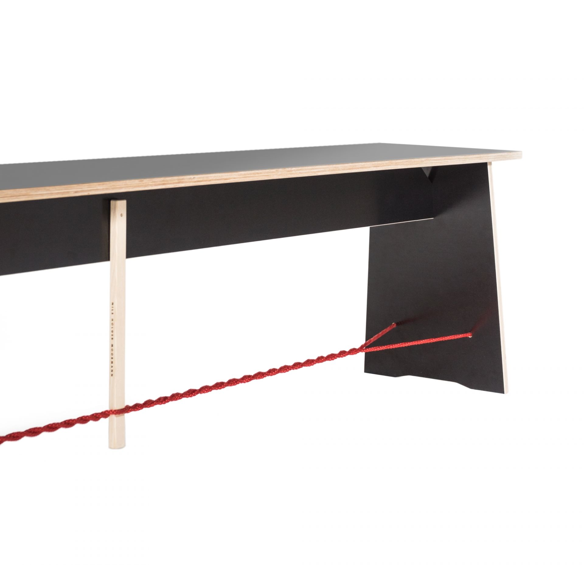 Langer Max banc 140 cm noir corde rouge Nils Holger Moormann