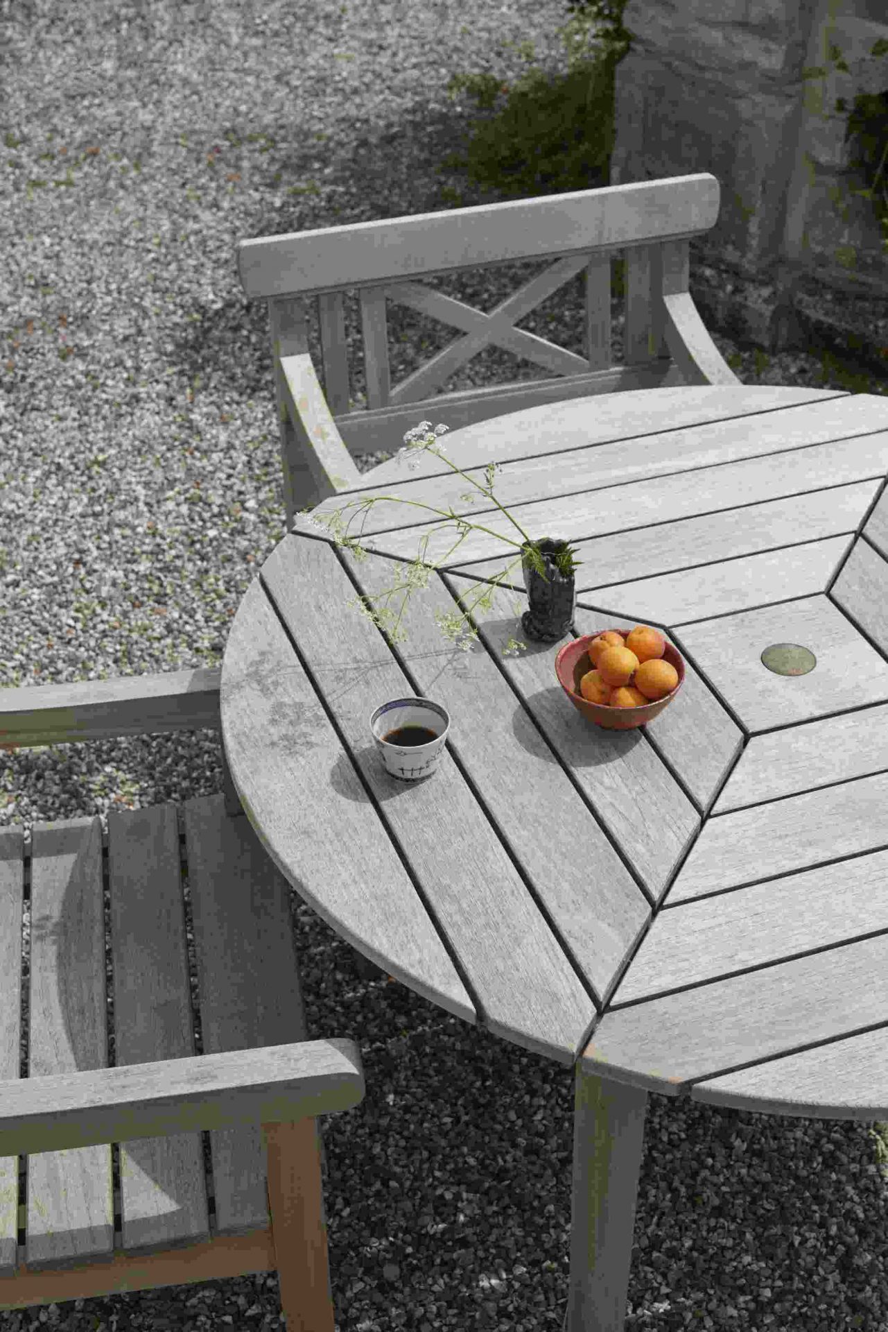 Drachmann Table Ø 126 cm Outdoor Skagerak by Fritz Hansen