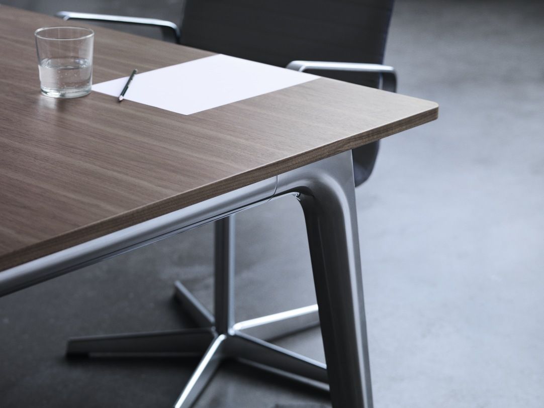 Table Pluralis Fritz Hansen