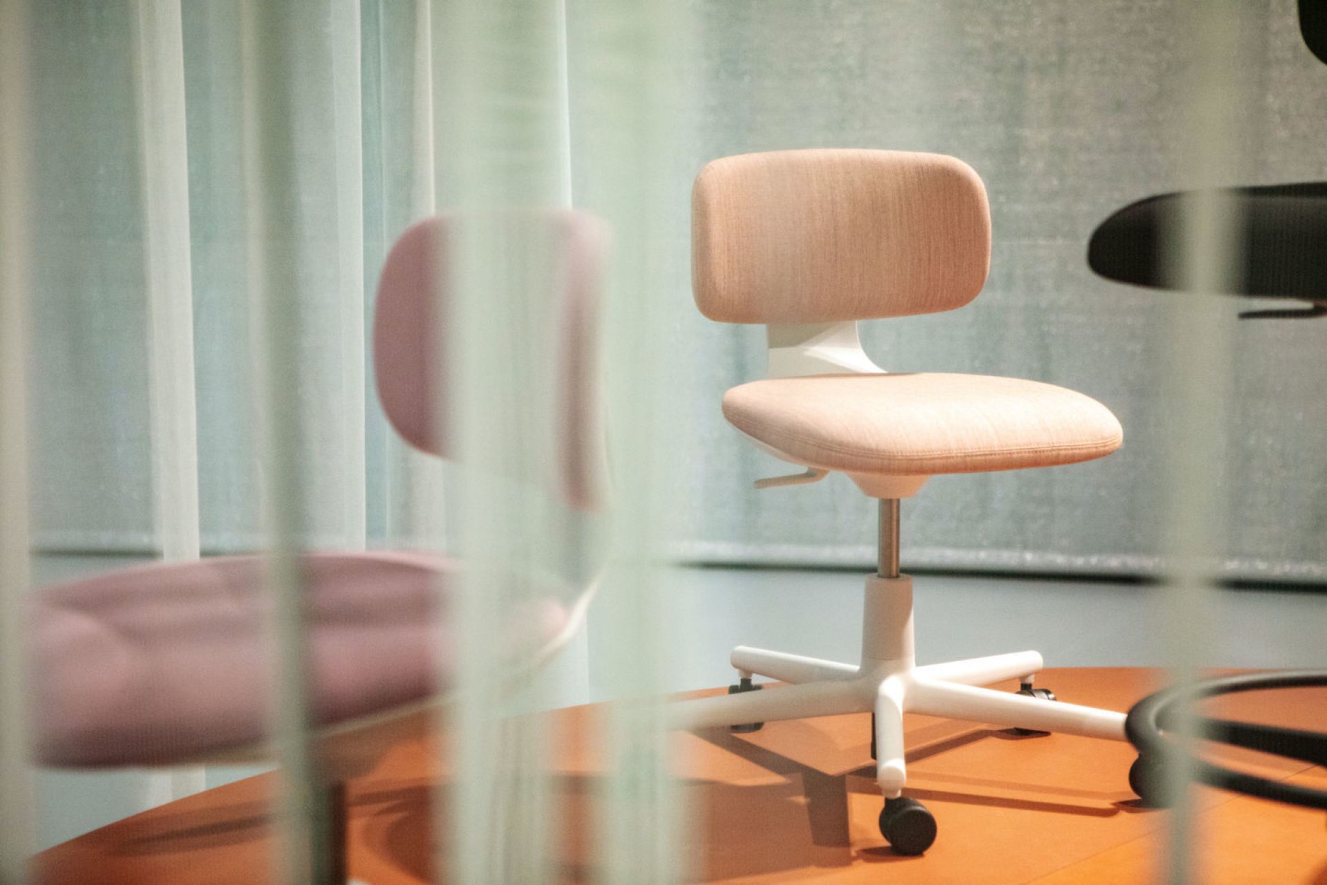 Rookie haise pivotante de bureau Vitra