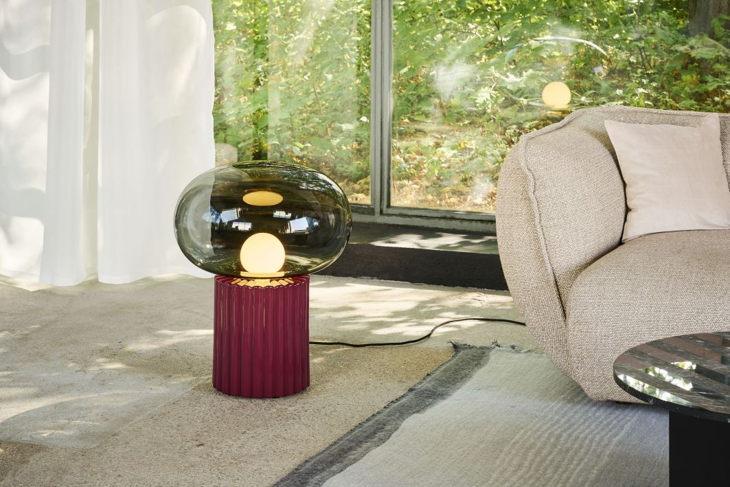 Weinrote Fungi Bodenleuchte mit Glaskuppel, moderne Lampe für Wohnzimmer und Schlafzimmer.